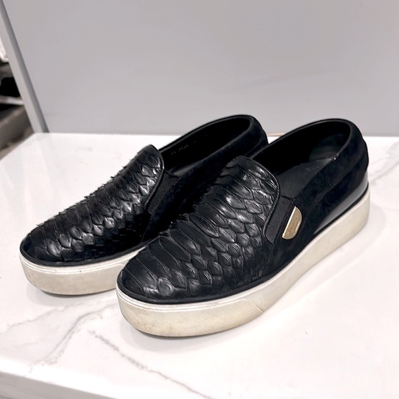 Authentic Exotic👟 Louis Vuitton sneakers👟 - Picture 1 of 7